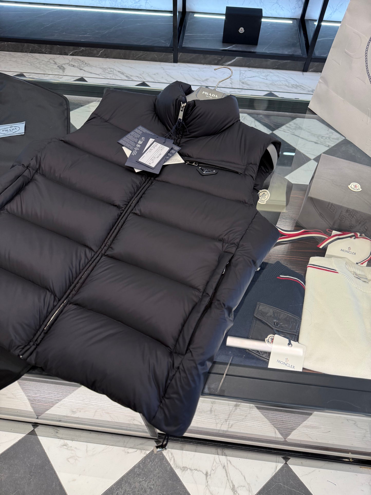 PD VEST