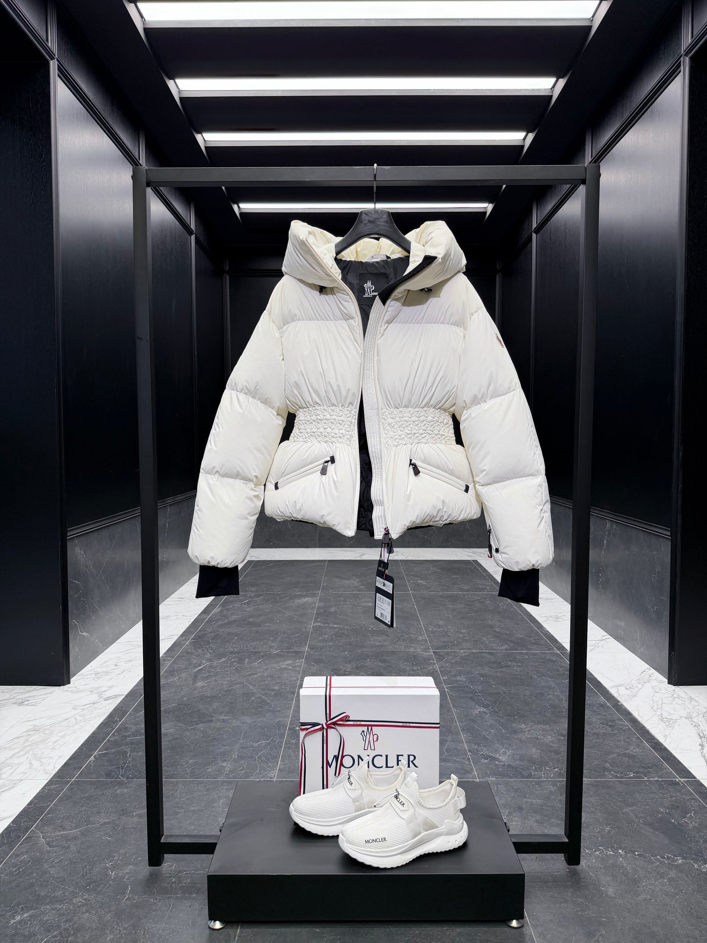 MONC WOLLEMI JACKET