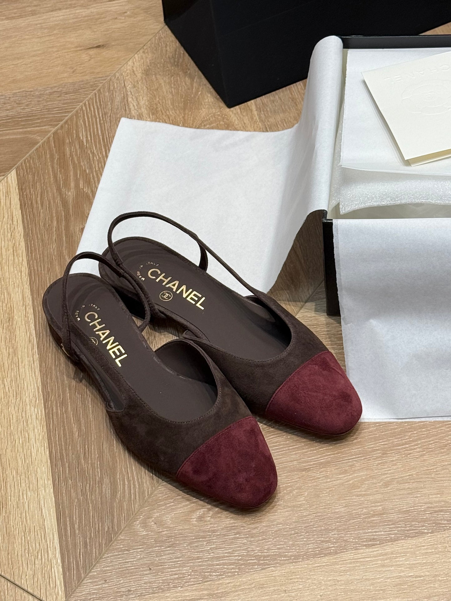 CC SLINGBACK PUMPS