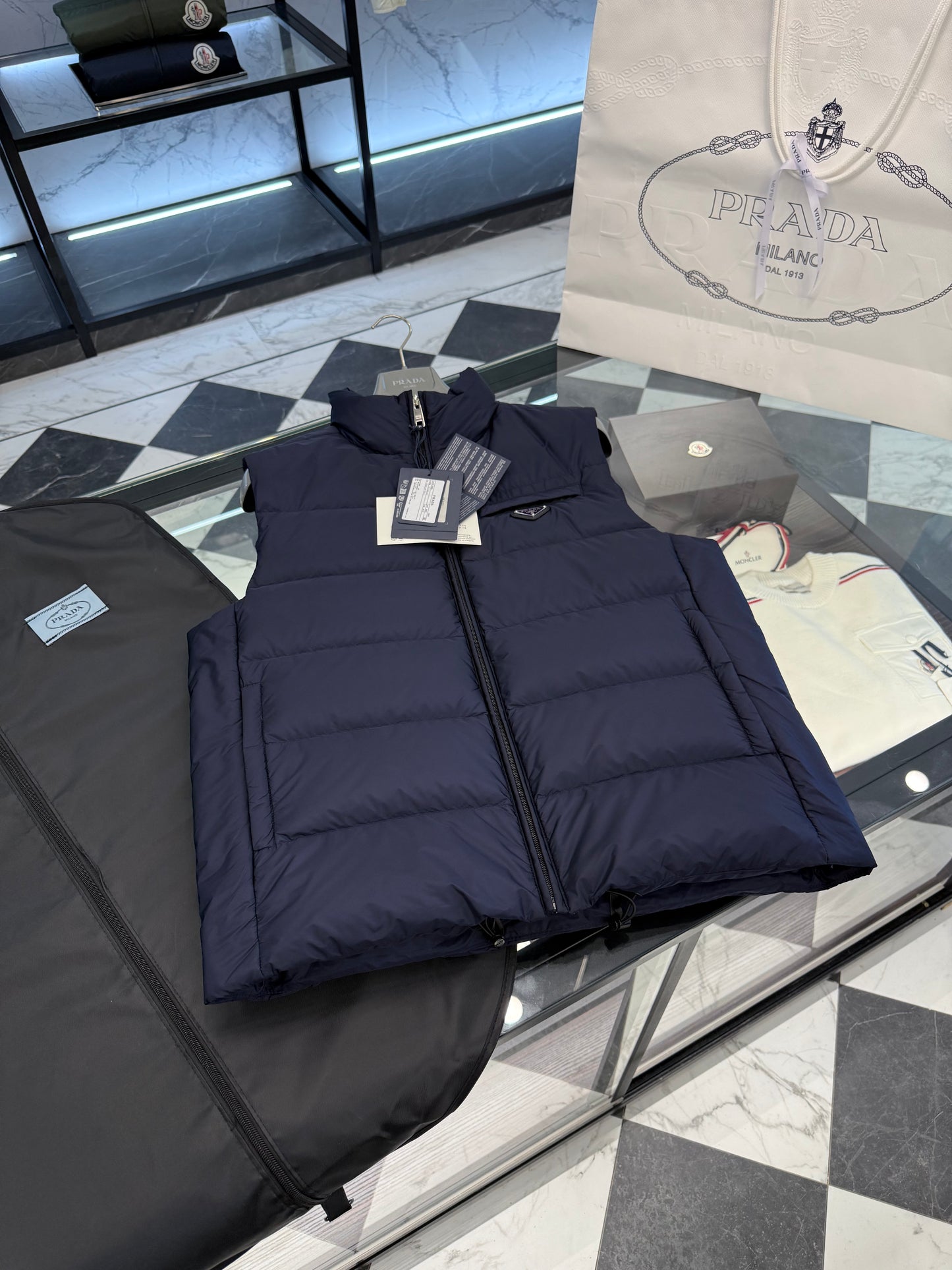 PD VEST