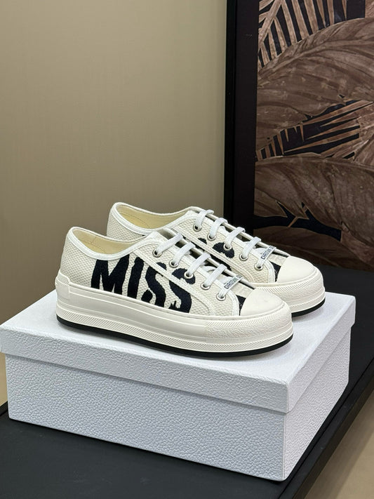 CD PLATFORM SNEAKER