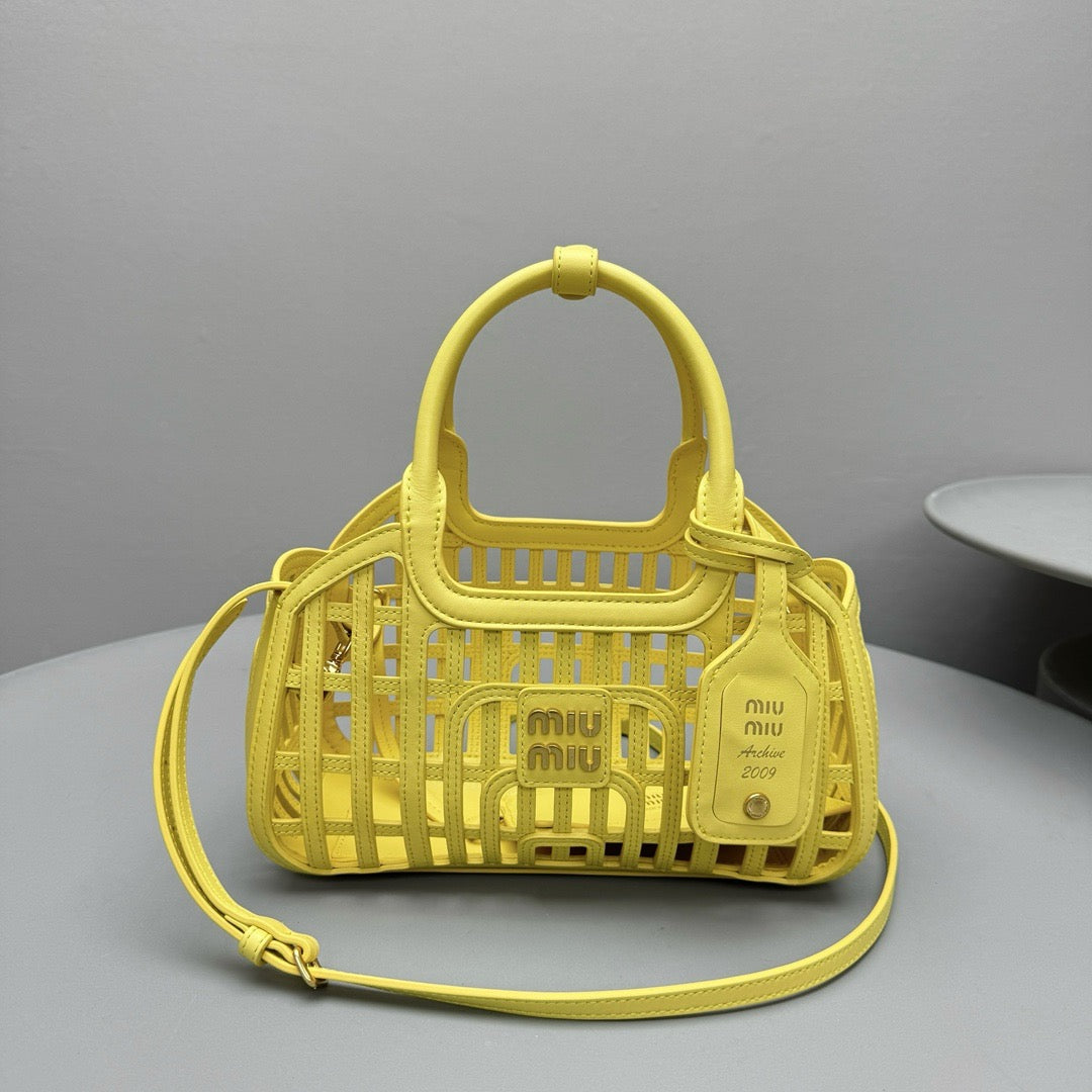 MIU M LEATHER BASKET BAG