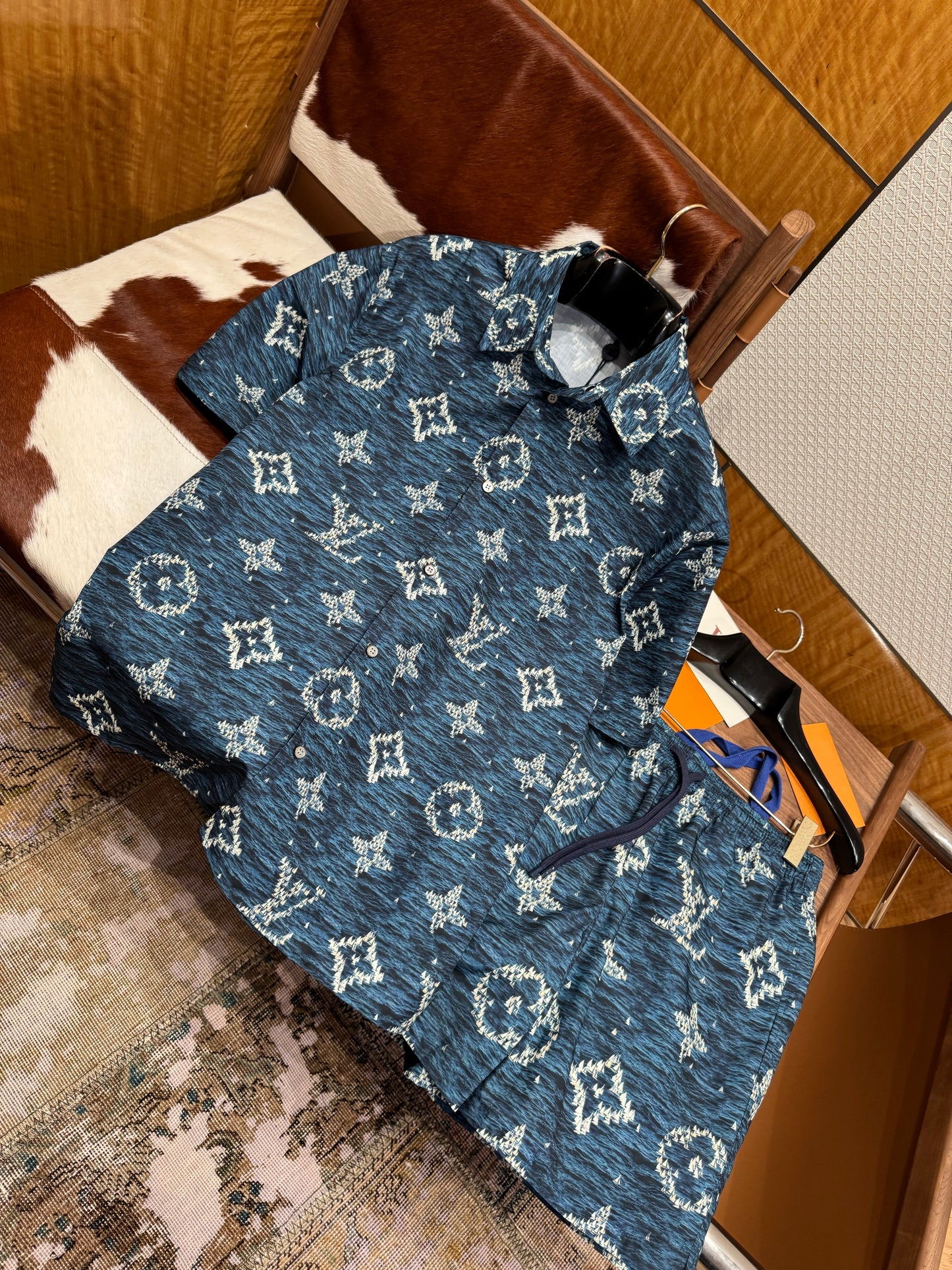 LOU SHIRT