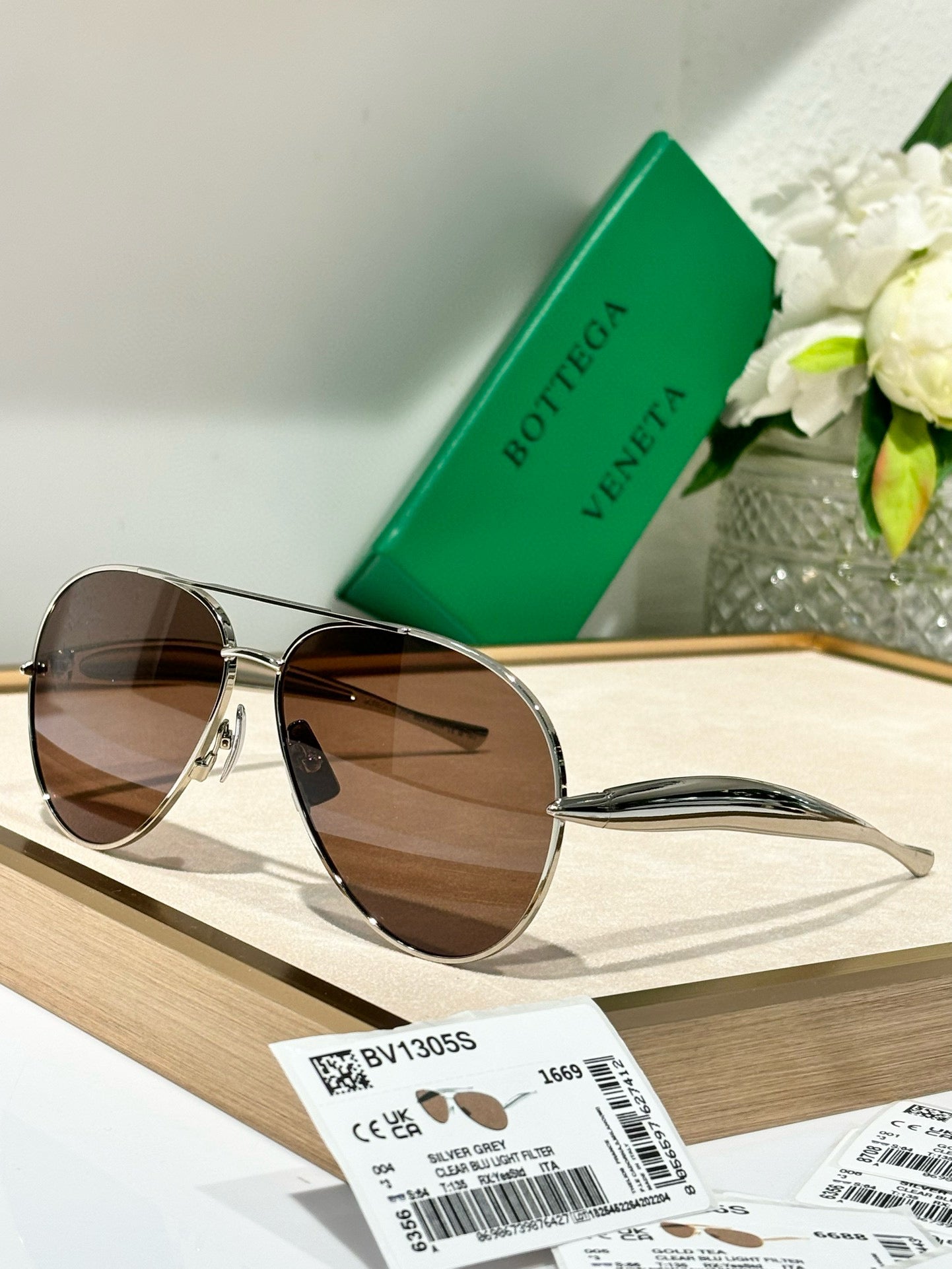 BOTT V SUNGLASSES