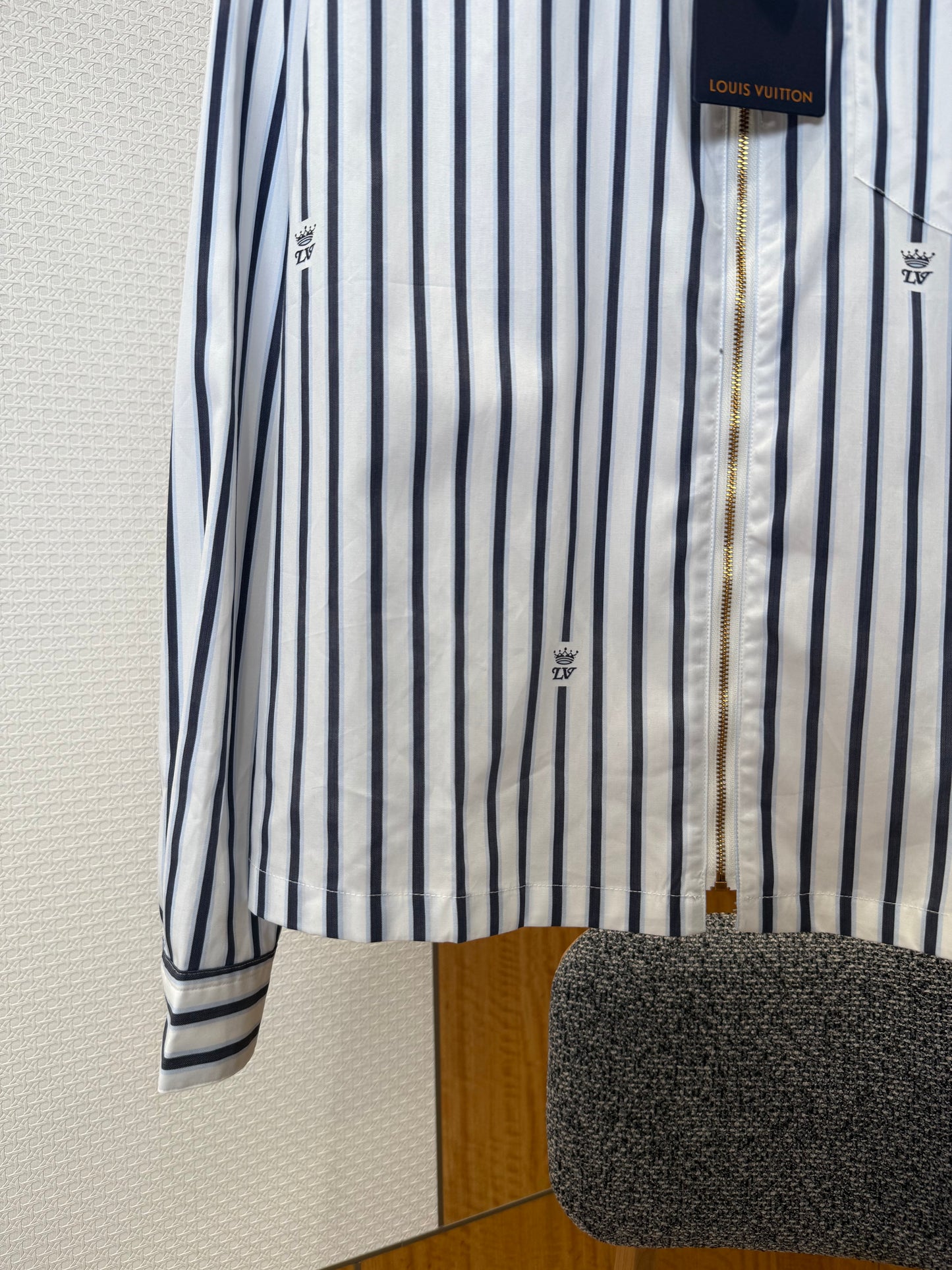 LOU SHIRT