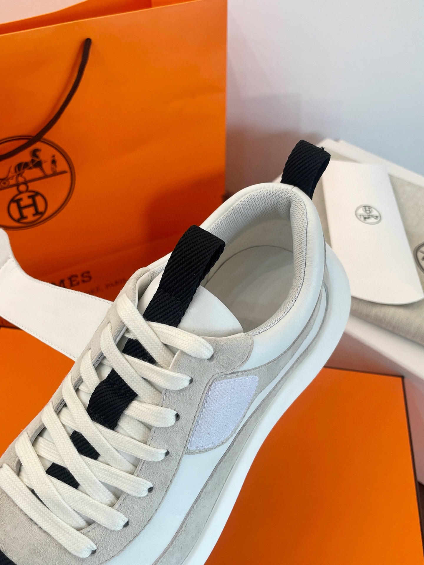 HERM LOOP SNEAKER