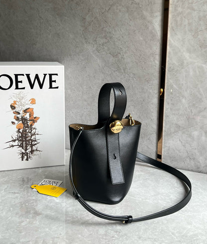 LOEW MINI PEBBLE BUCKET BAG