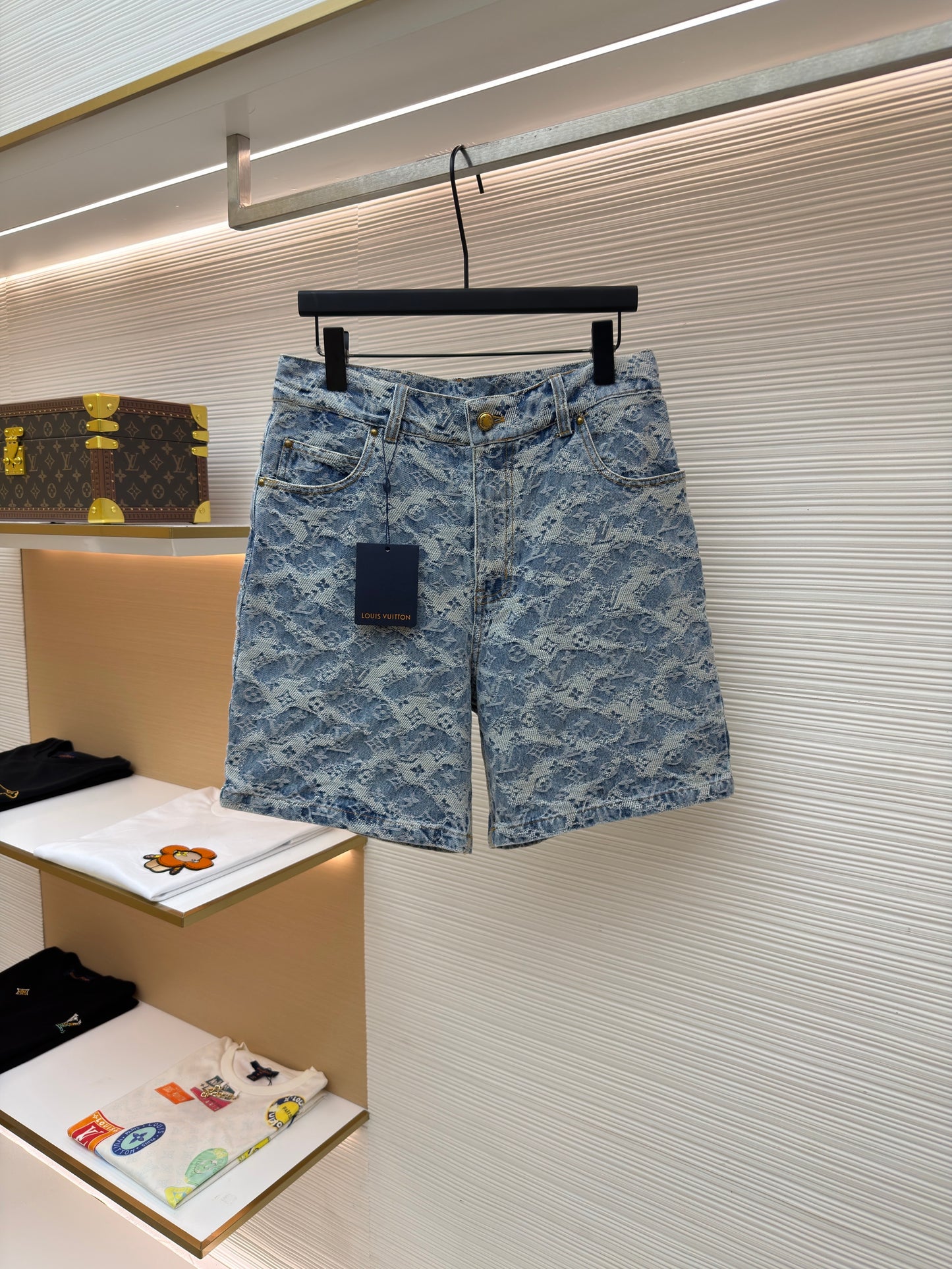 LOU DENIM SHORTS