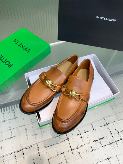 BOTT LOAFERS