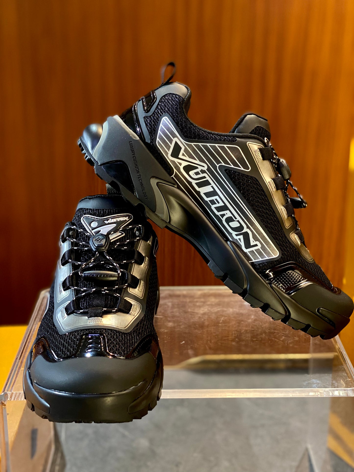 LOU RUNNER TATIC SNEAKER