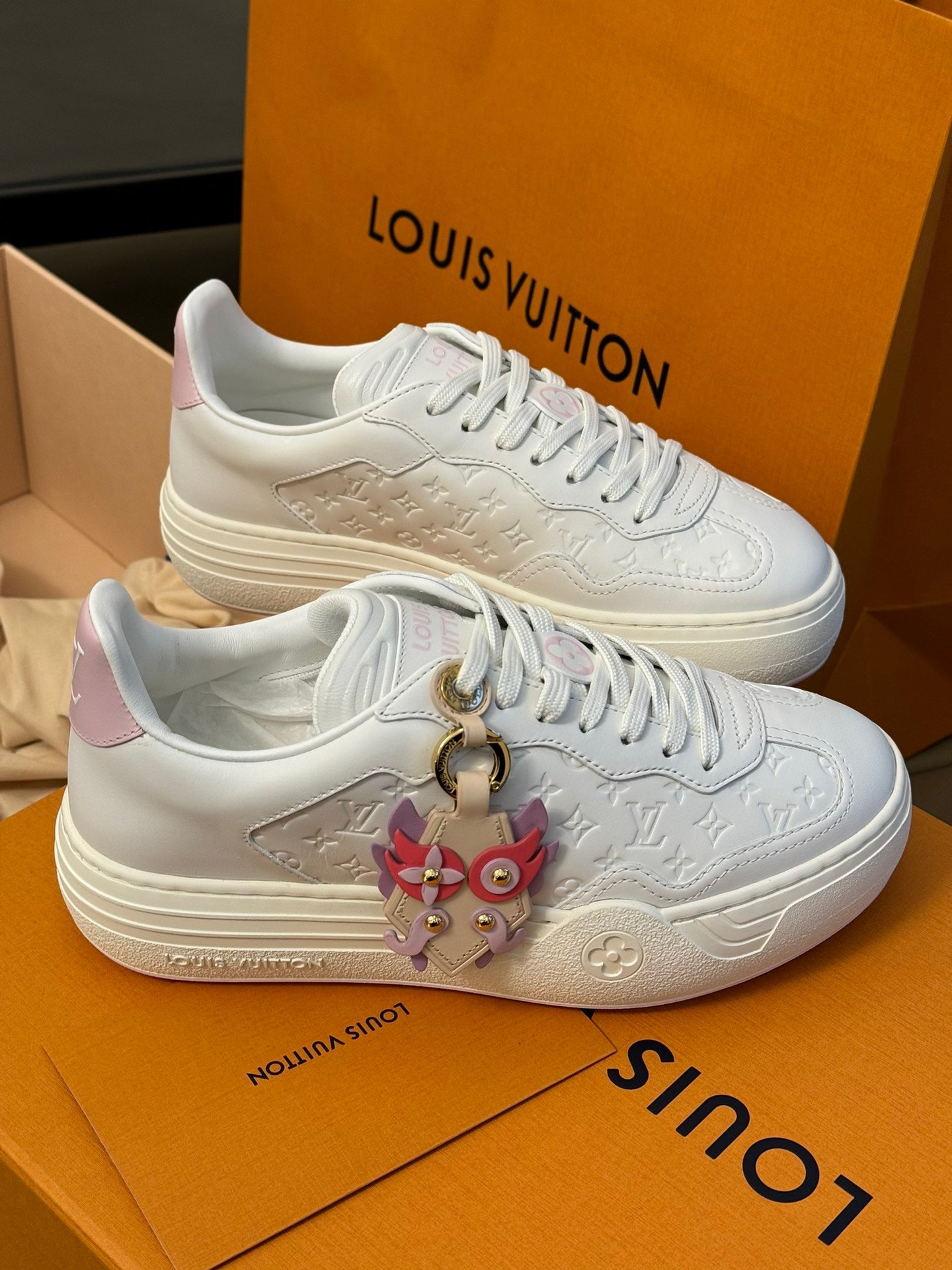 LOU TRAINERS