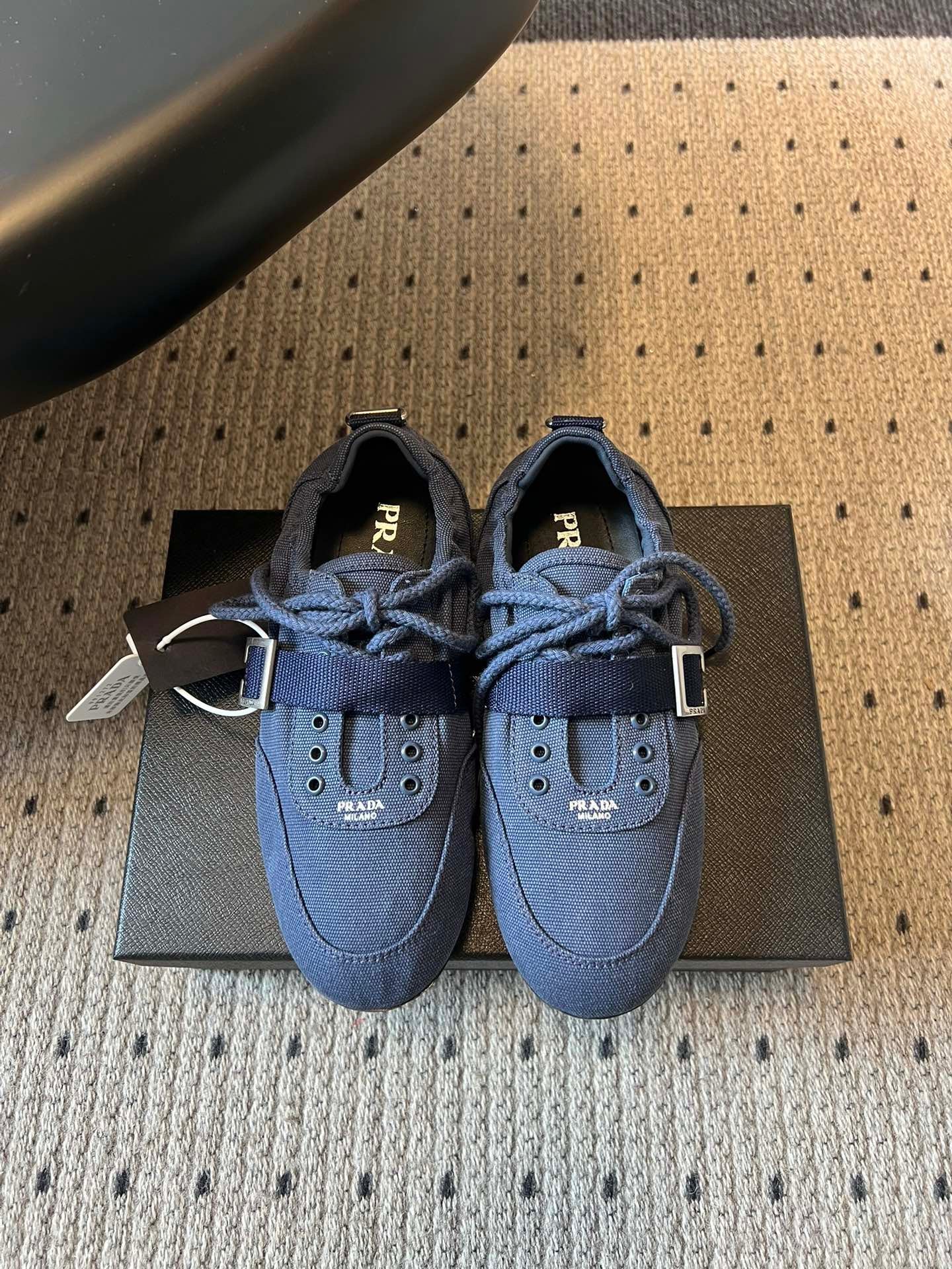 PD COLLAPSE SNEAKERS