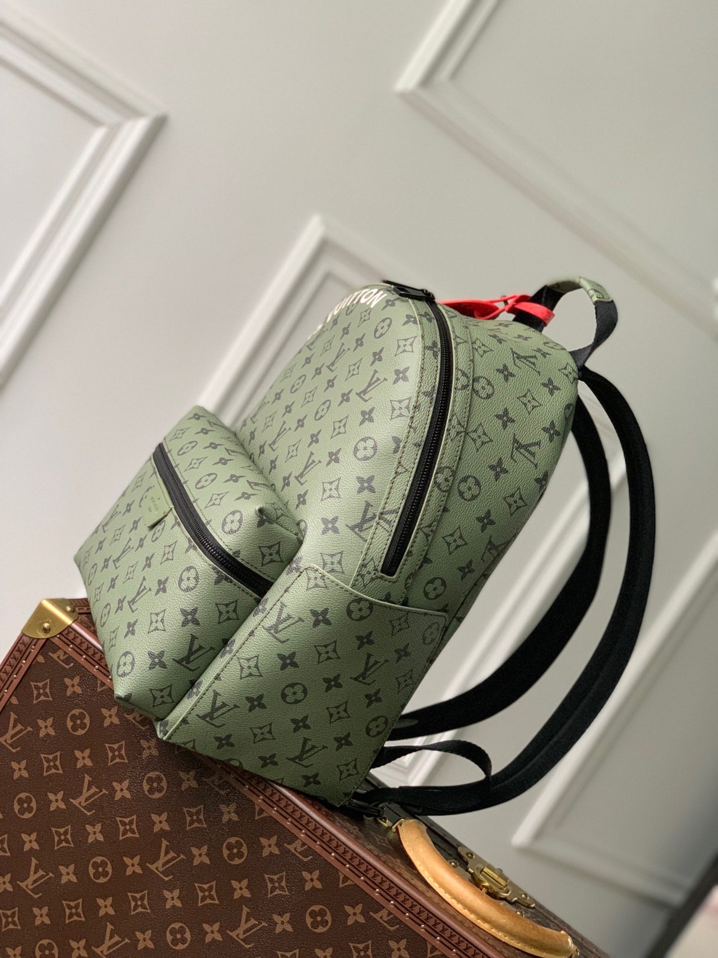 LOU DISCOVERY BACKPACK