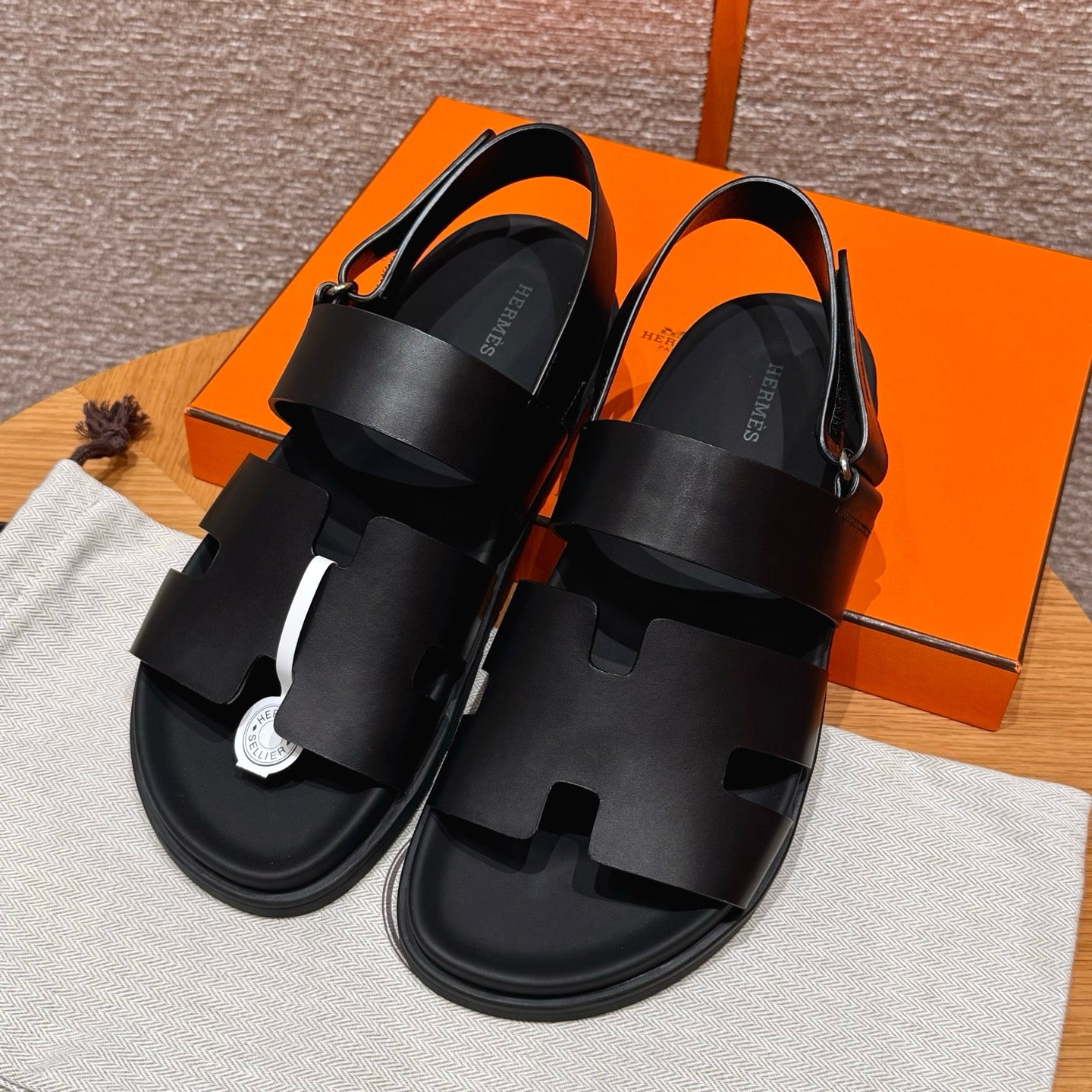 HERM GENIUS SANDALS