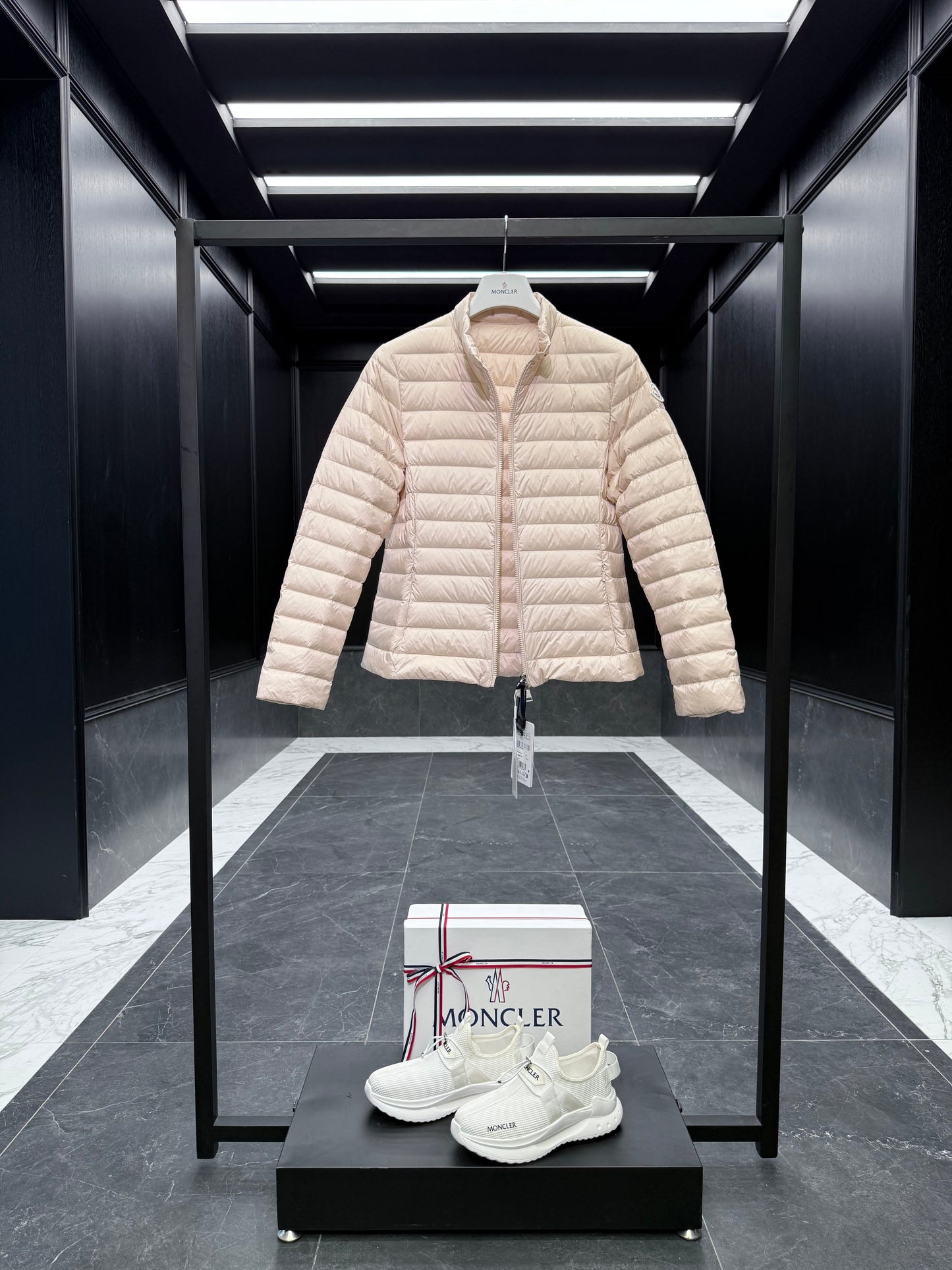 MONC IGELLE JACKET