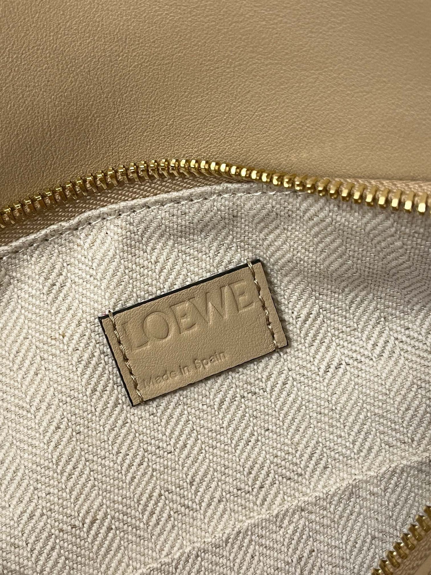 LOEW SMALL PUZZLE BAG