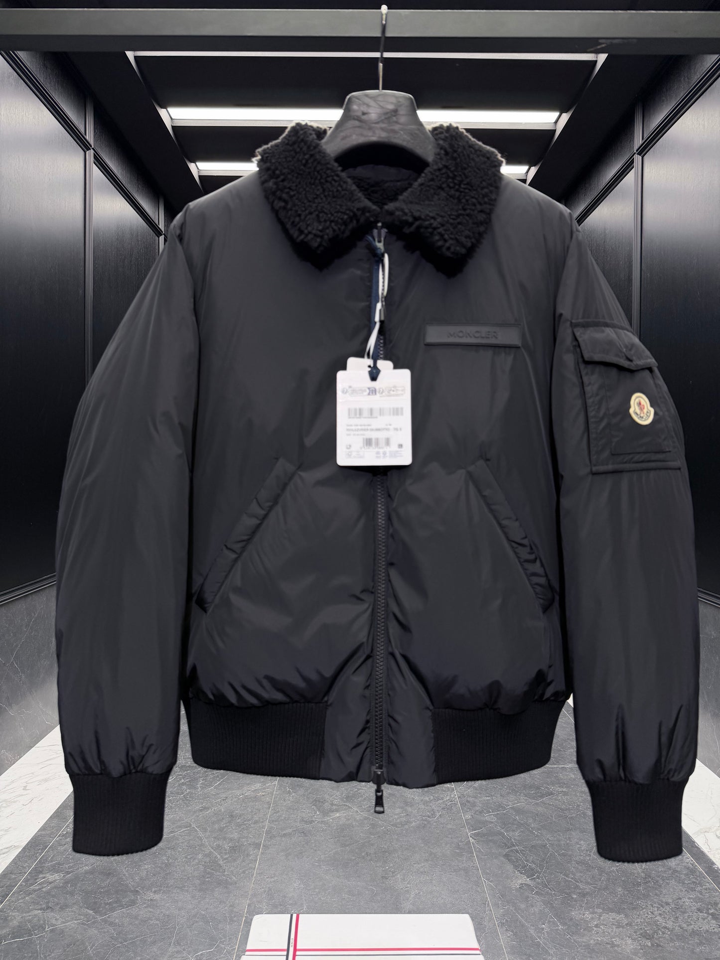 MONC MAULEVRIER JACKET