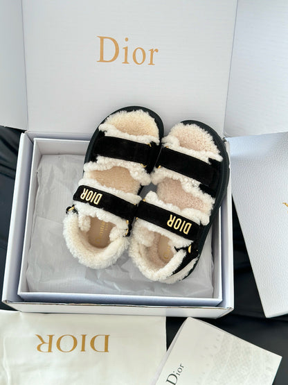 CD SANDALS