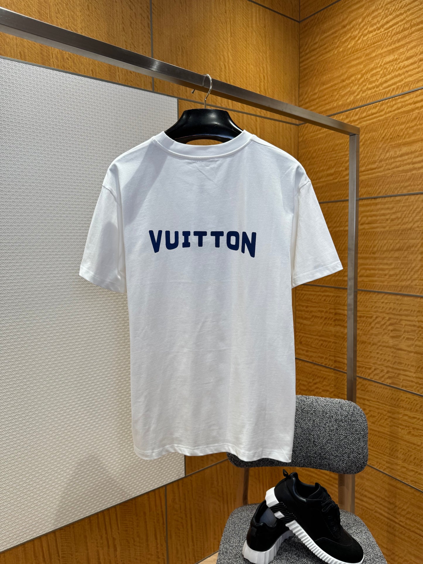 LOU T-SHIRT
