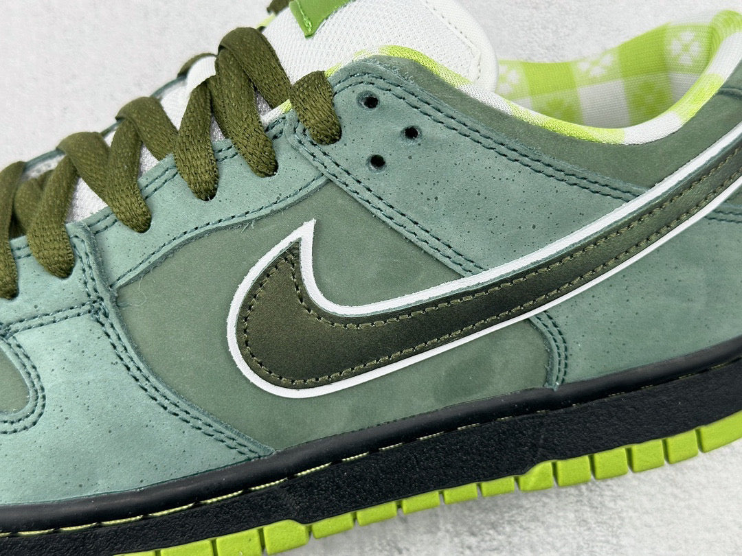 NIKE DUNK LOW GREEN LOBSTER