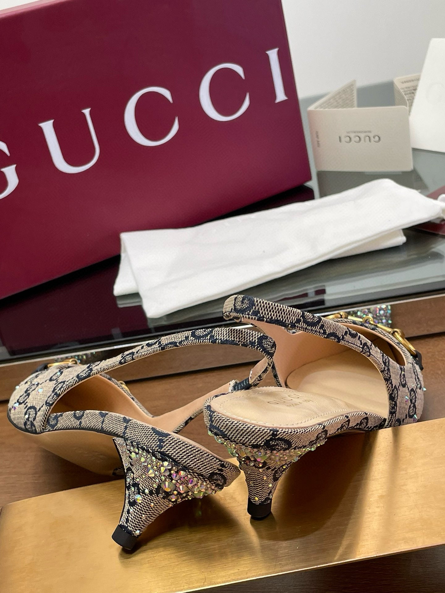 GG HEELS