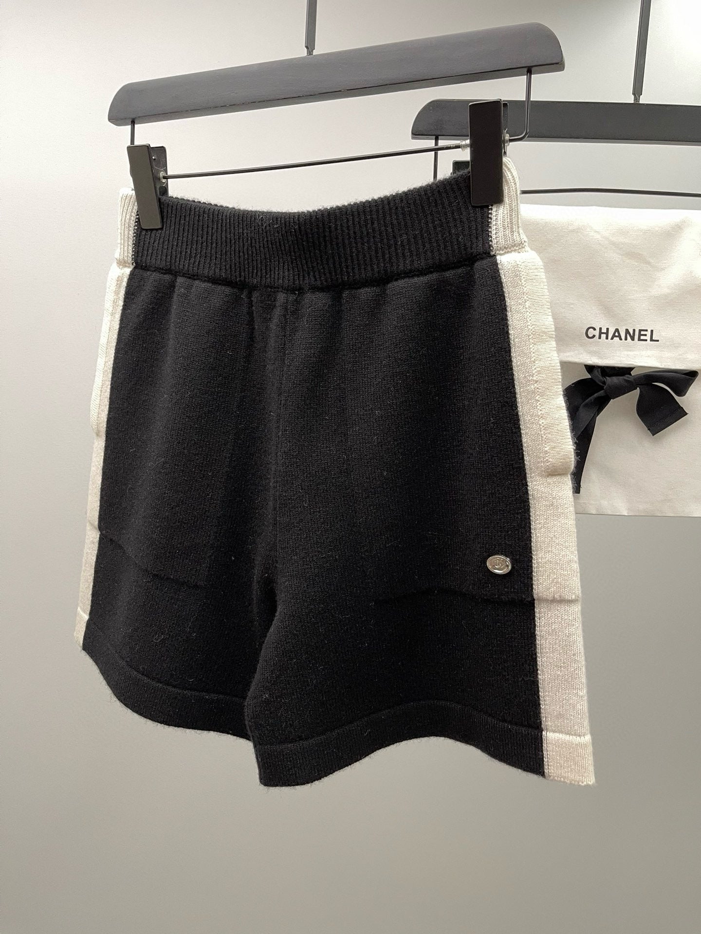 CC SHORTS