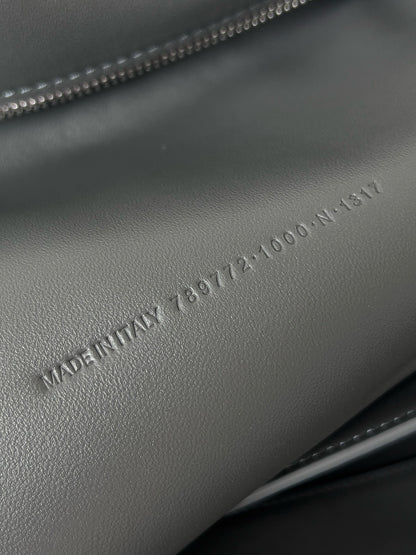 BAL MEDIUM RODEO BAG