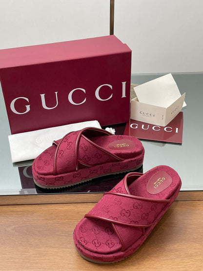 GG SANDALS