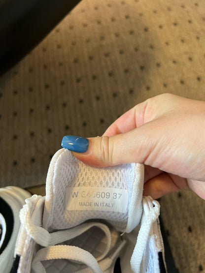 CC SNEAKER