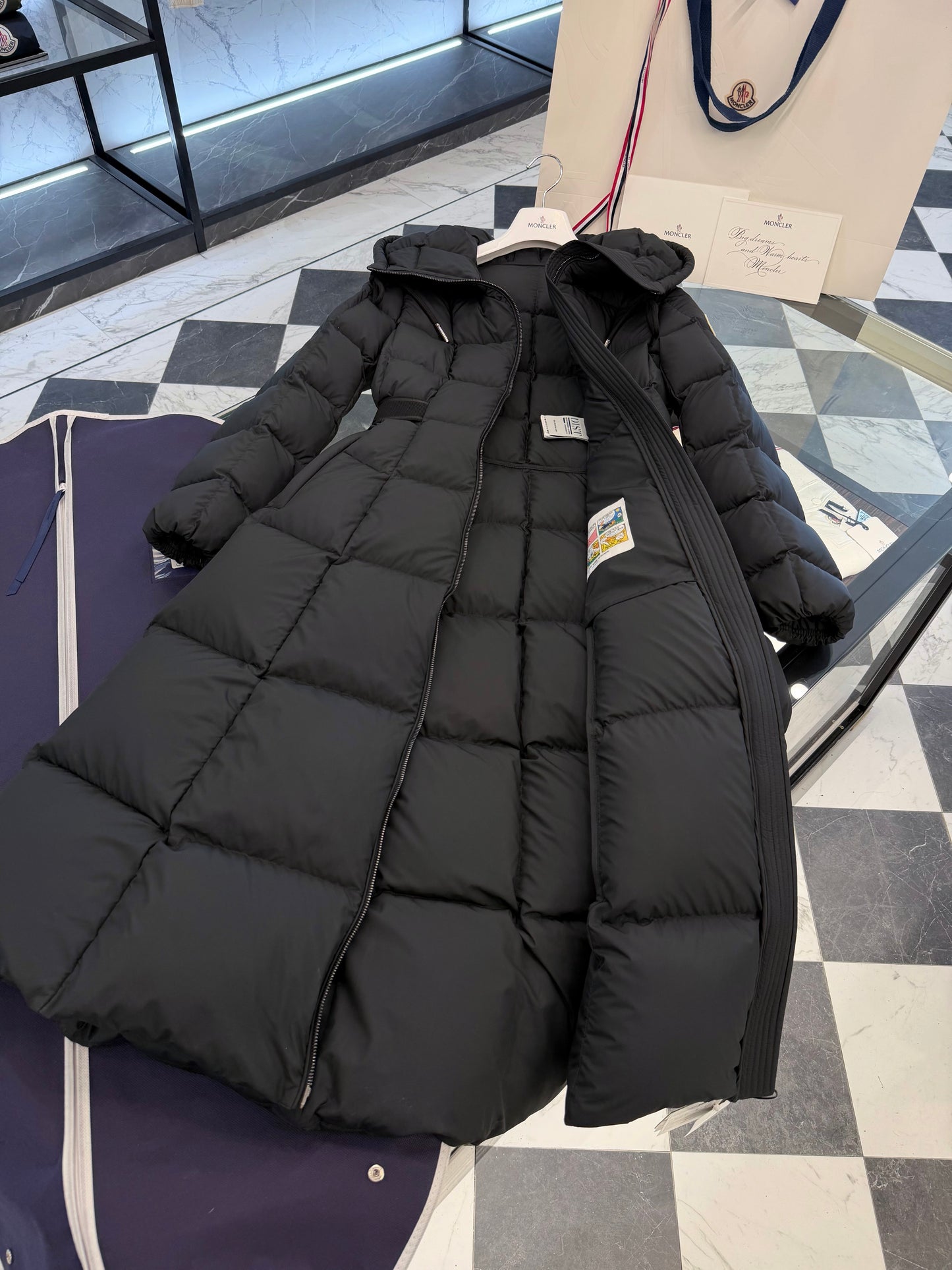 MONC FAUCON COAT