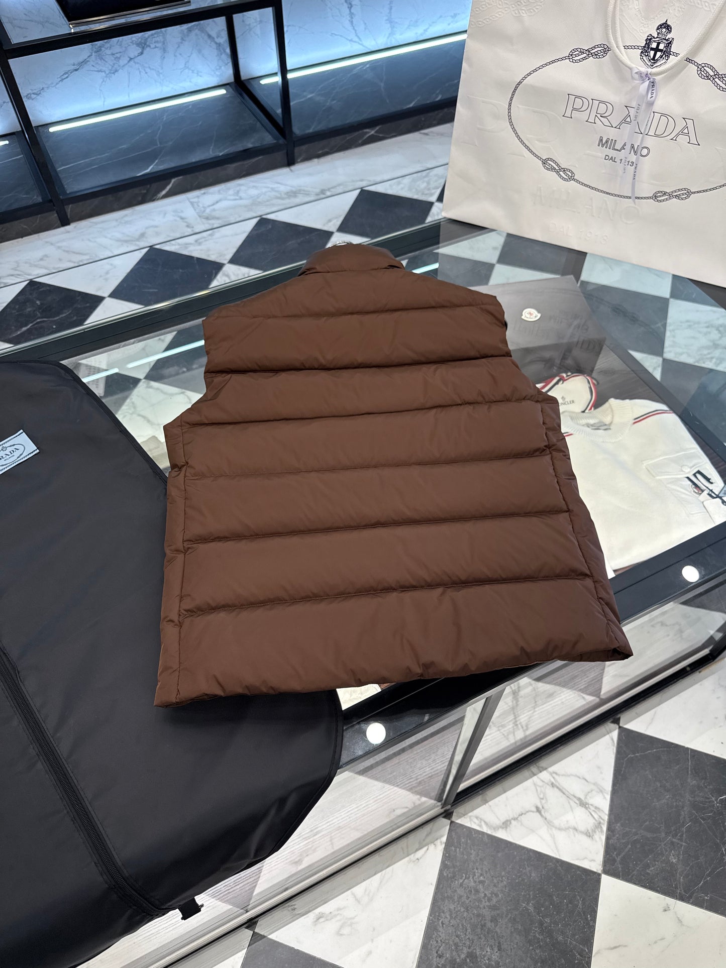 PD VEST