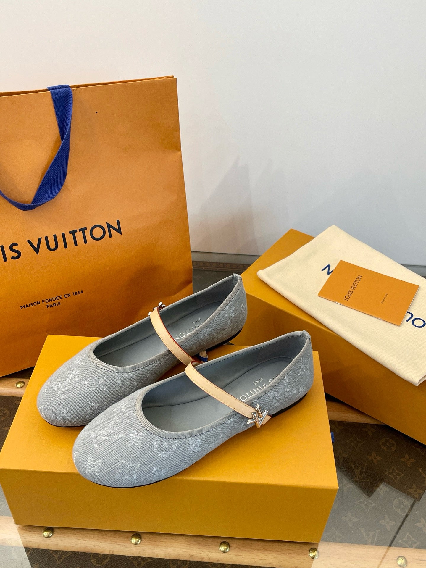 LOU ROMY BALLET FLATS