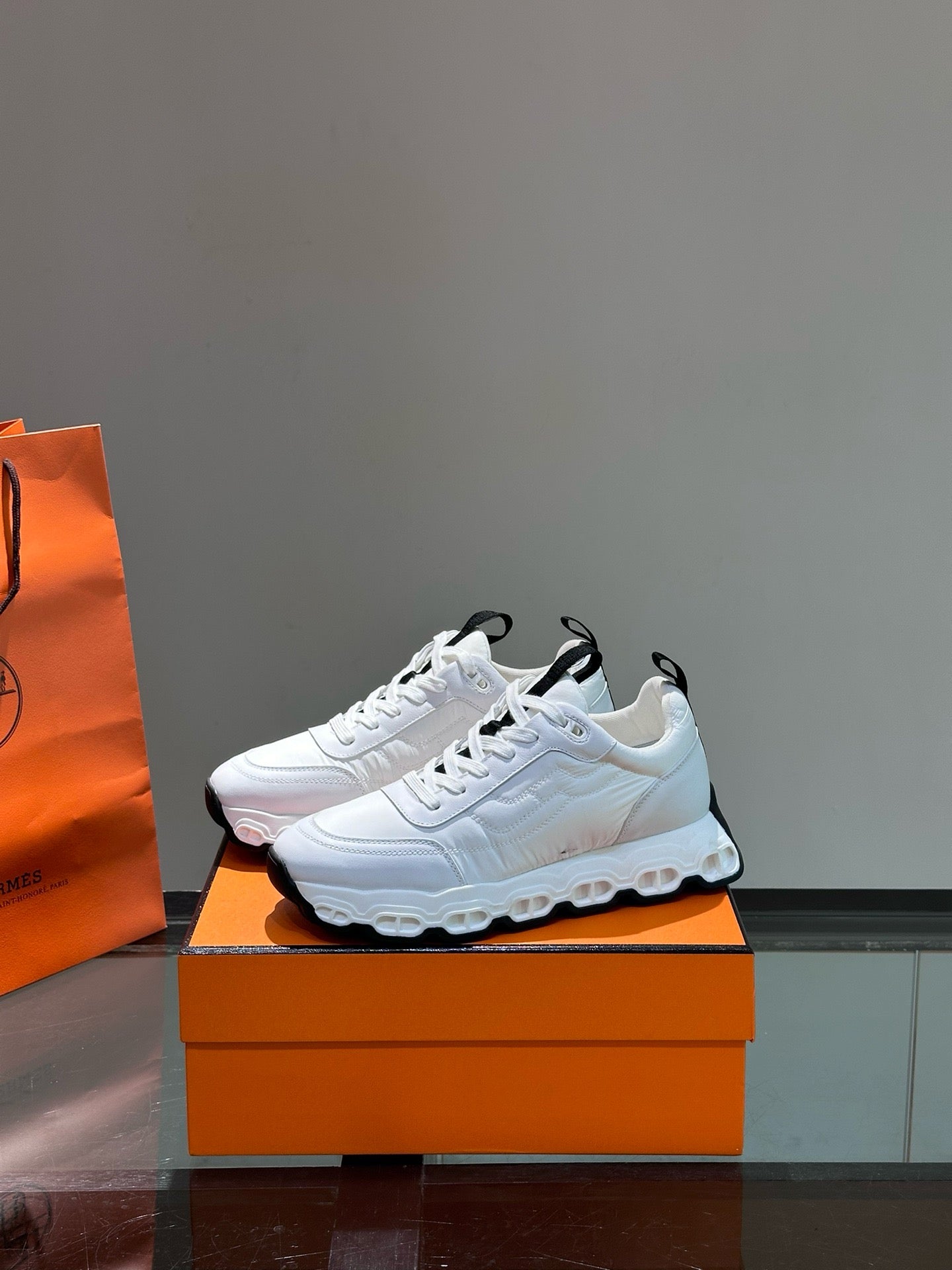 HERM IMPULSE SNEAKER