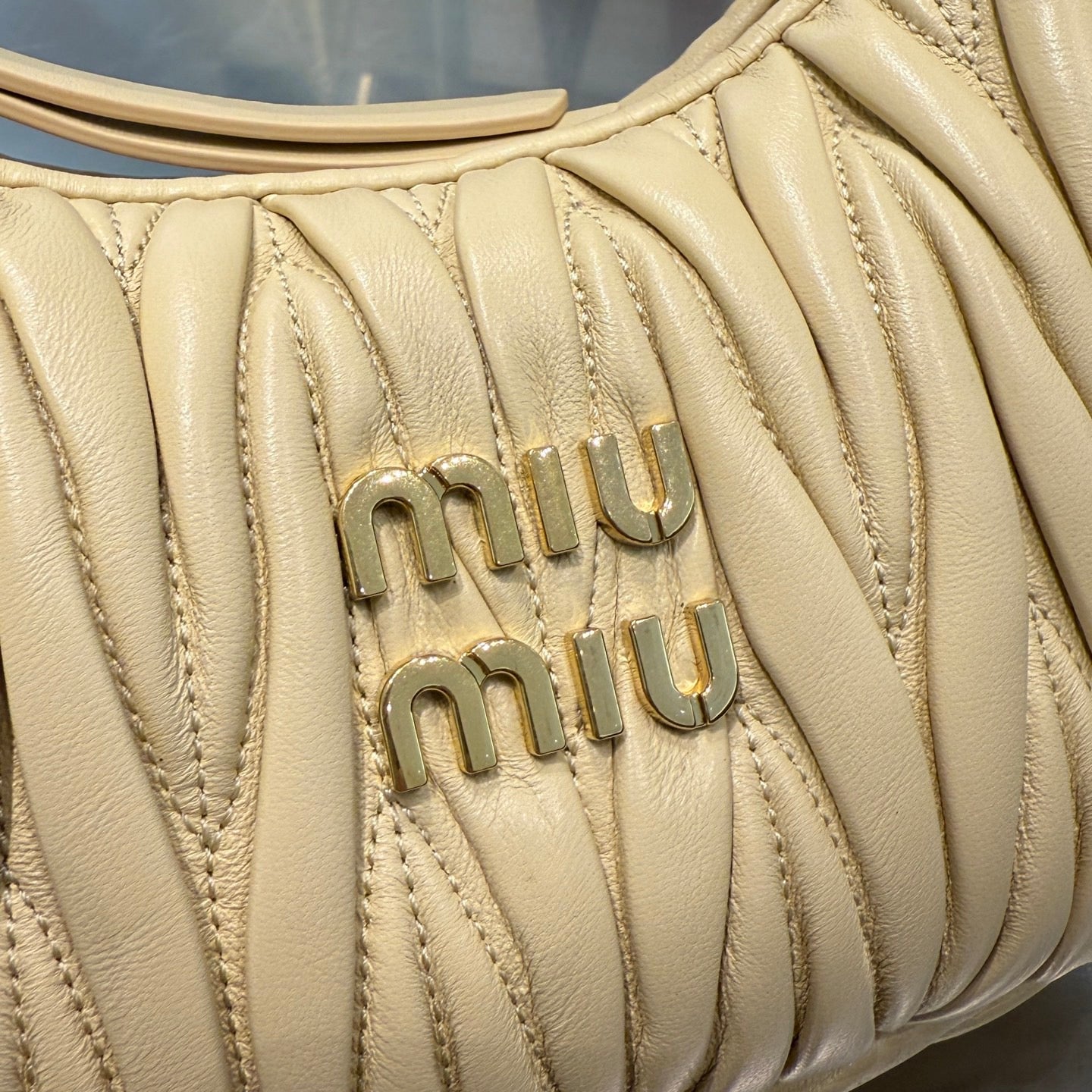 MIU M WANDER BAG