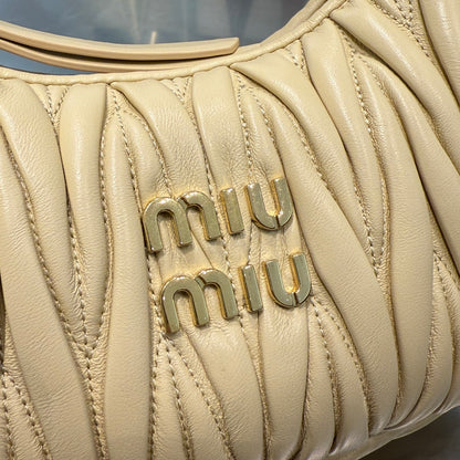 MIU M WANDER BAG