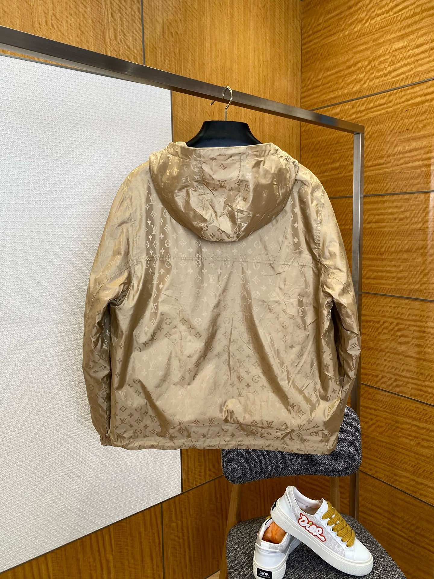 LOU JACKET