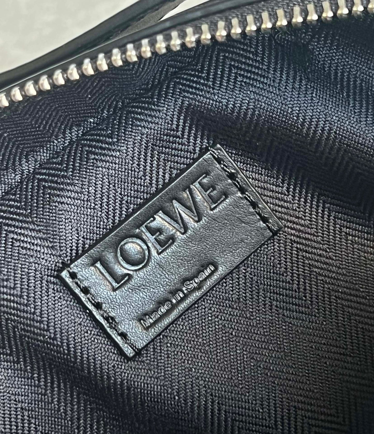 LOEW MINI CAMERA CROSSBODY BAG