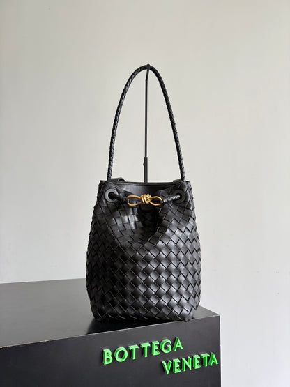 BOTT V ANDIAMO BUCKET BAG