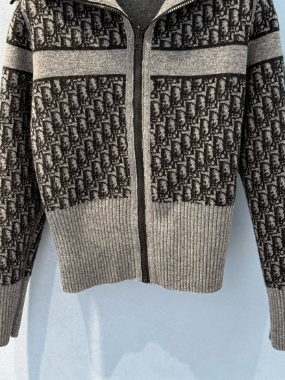 CD ZIP JUMPER