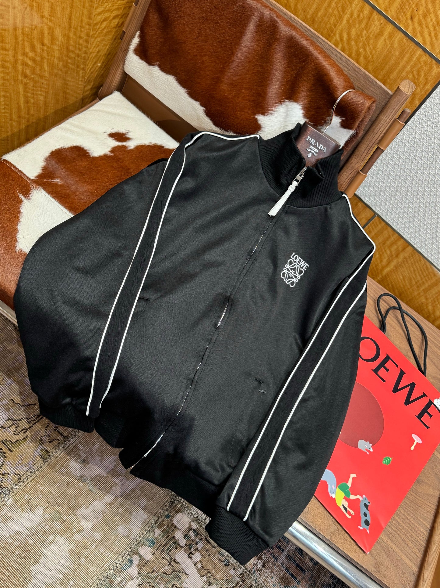 LOEW BOMBER