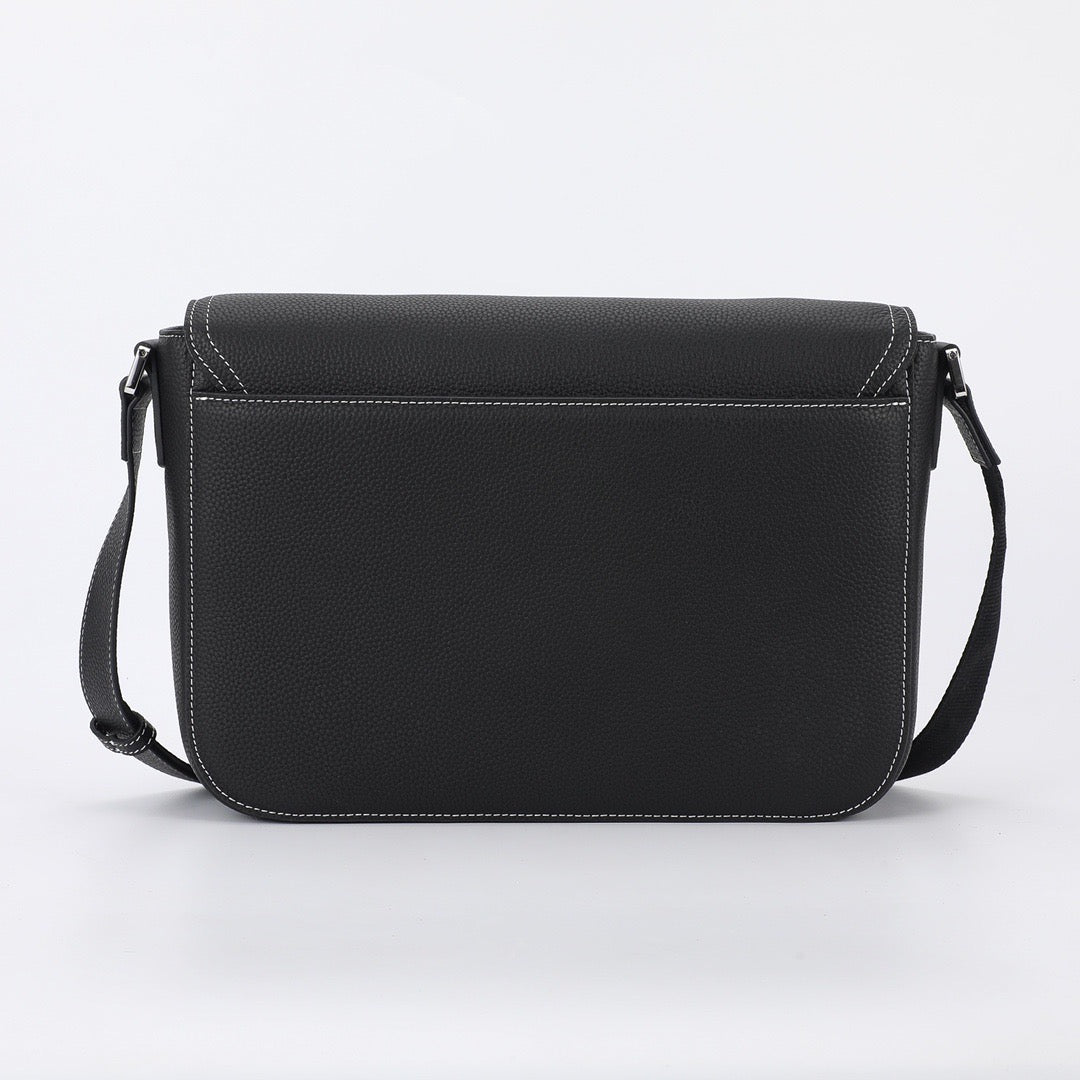 CD SADDLE MESSENGER BAG