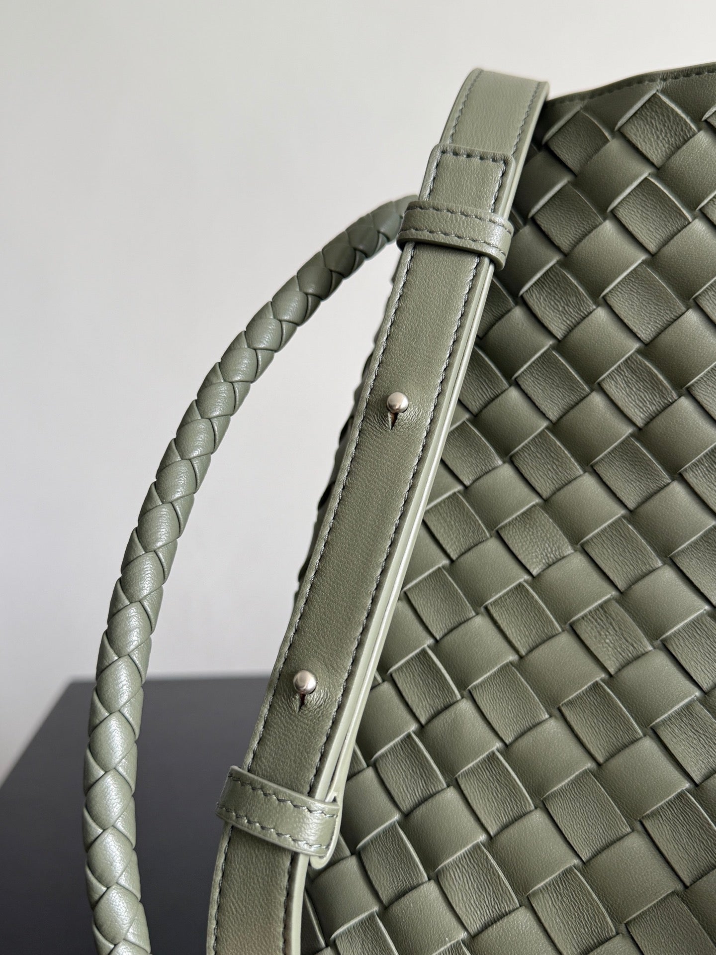 BOTT V ANDIAMO BUCKET BAG