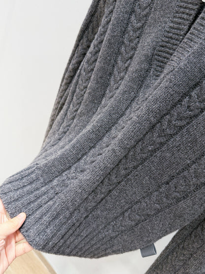 LOEW JUMPER