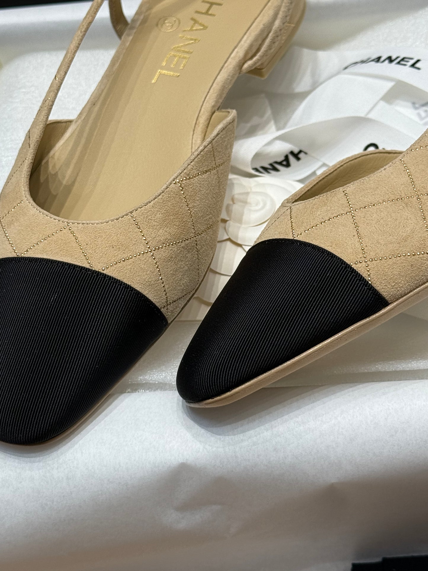 CC SLINGBACK PUMPS