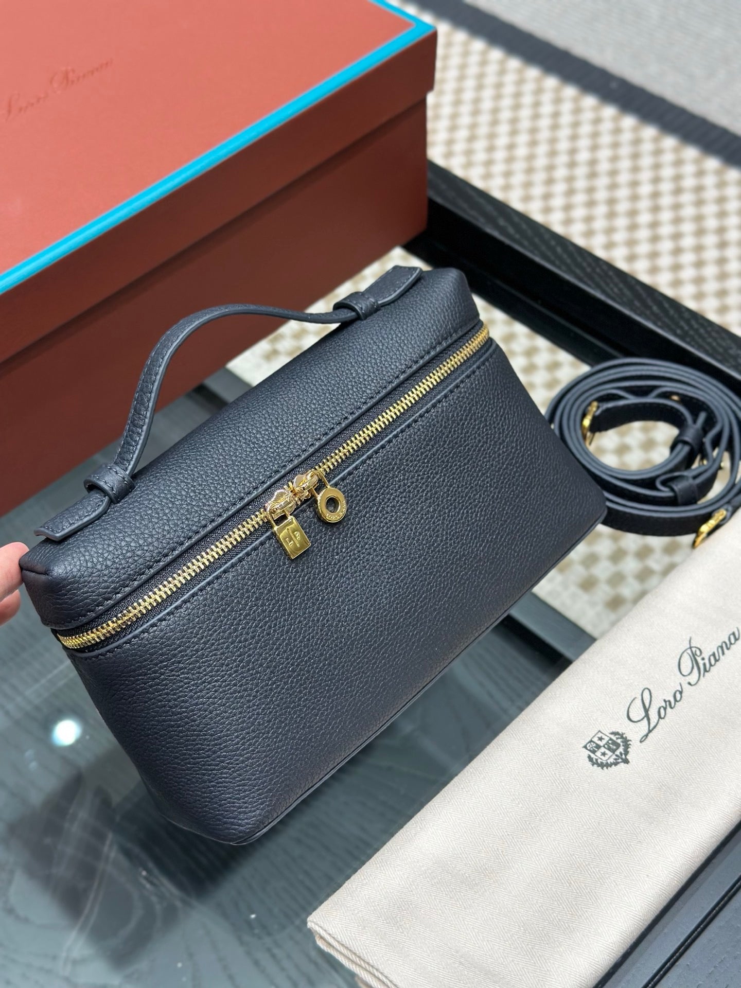 LORO P EXTRA POCKET L19 BAG