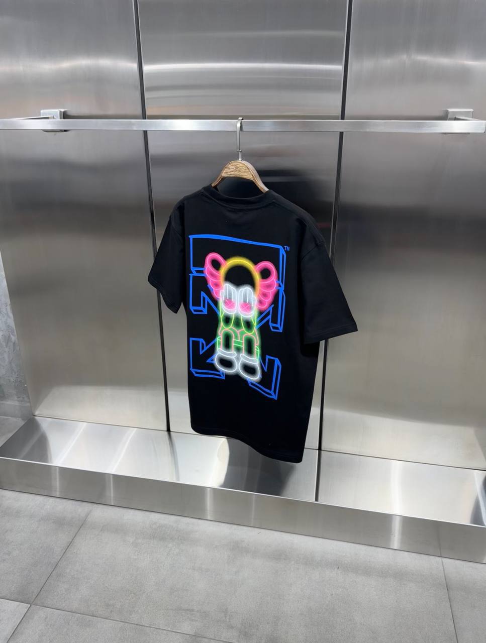 OFF W x KAWS T-SHIRT ND – skladondemand