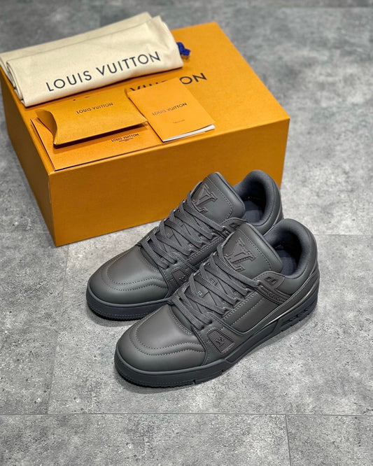 LOU TRAINERS