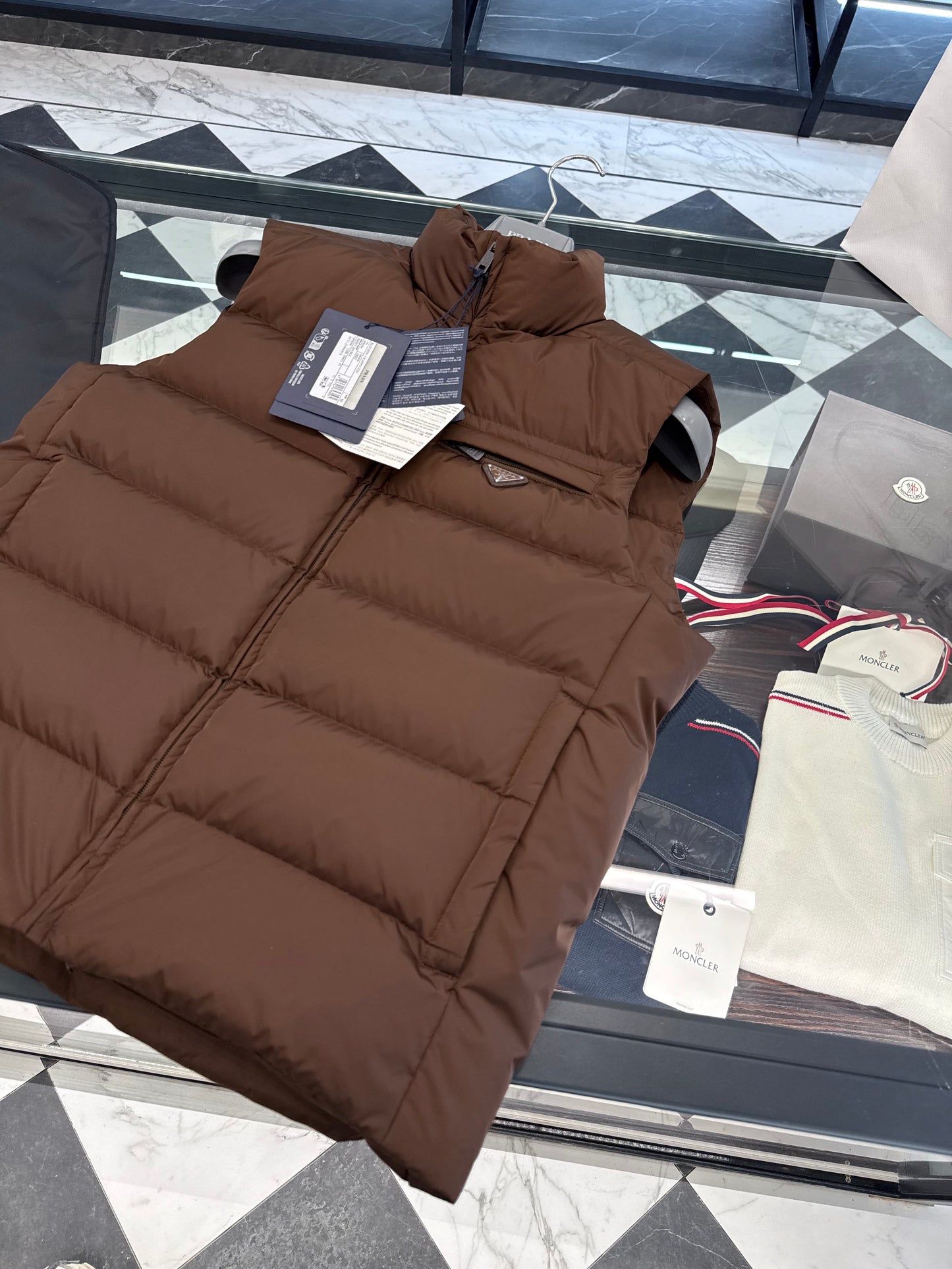 PD VEST
