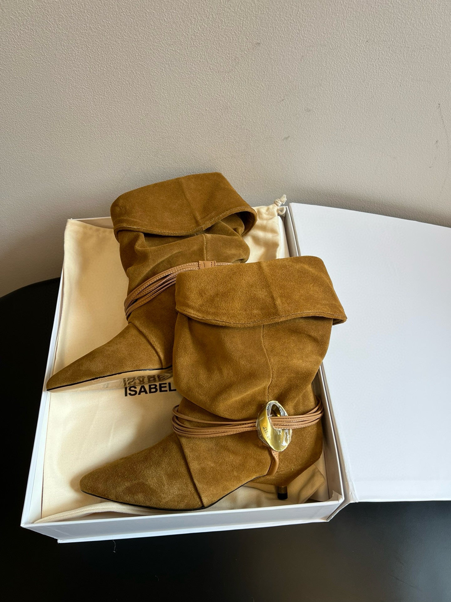 ISABEL M BOOTS