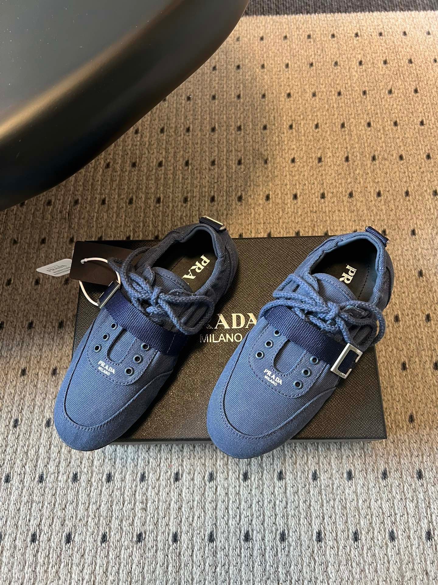 PD COLLAPSE SNEAKERS